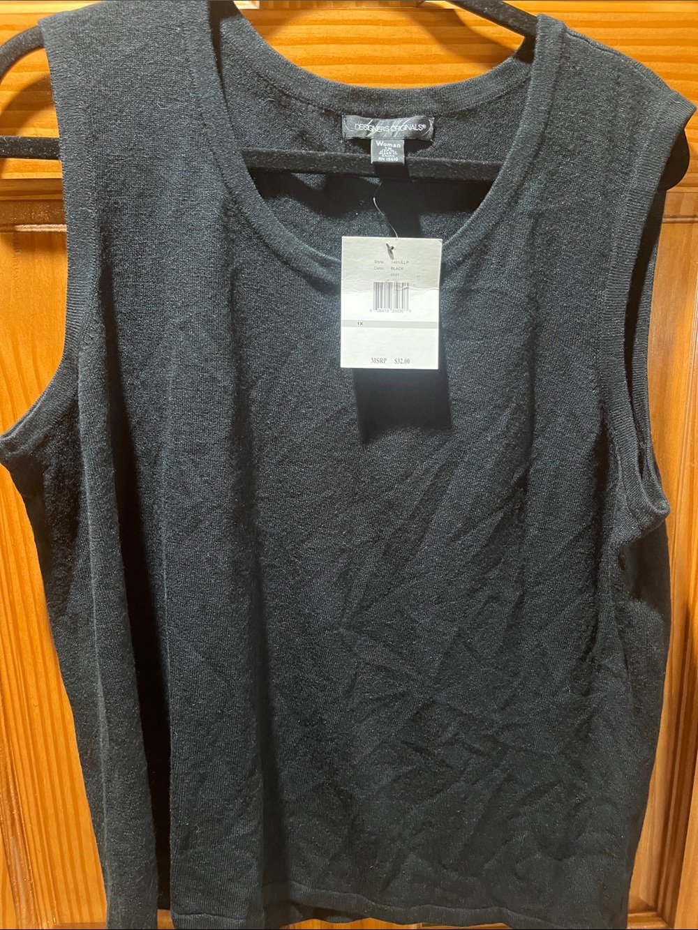 Black Sleeveless woman’s sweater Tank Top